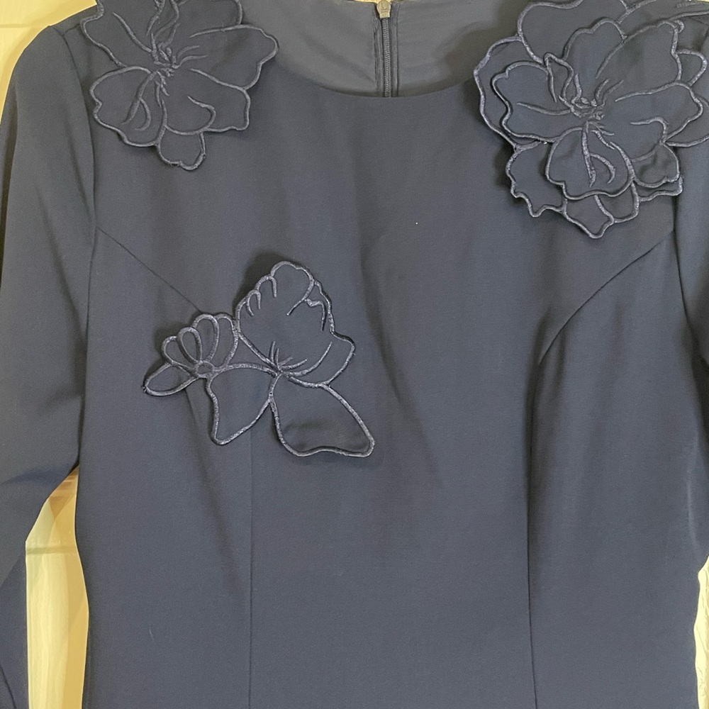 Women’s Navy Long Sleeve 3-D Floral Appliqué Tea Length Dress M 8/10 - Picture 7 of 13